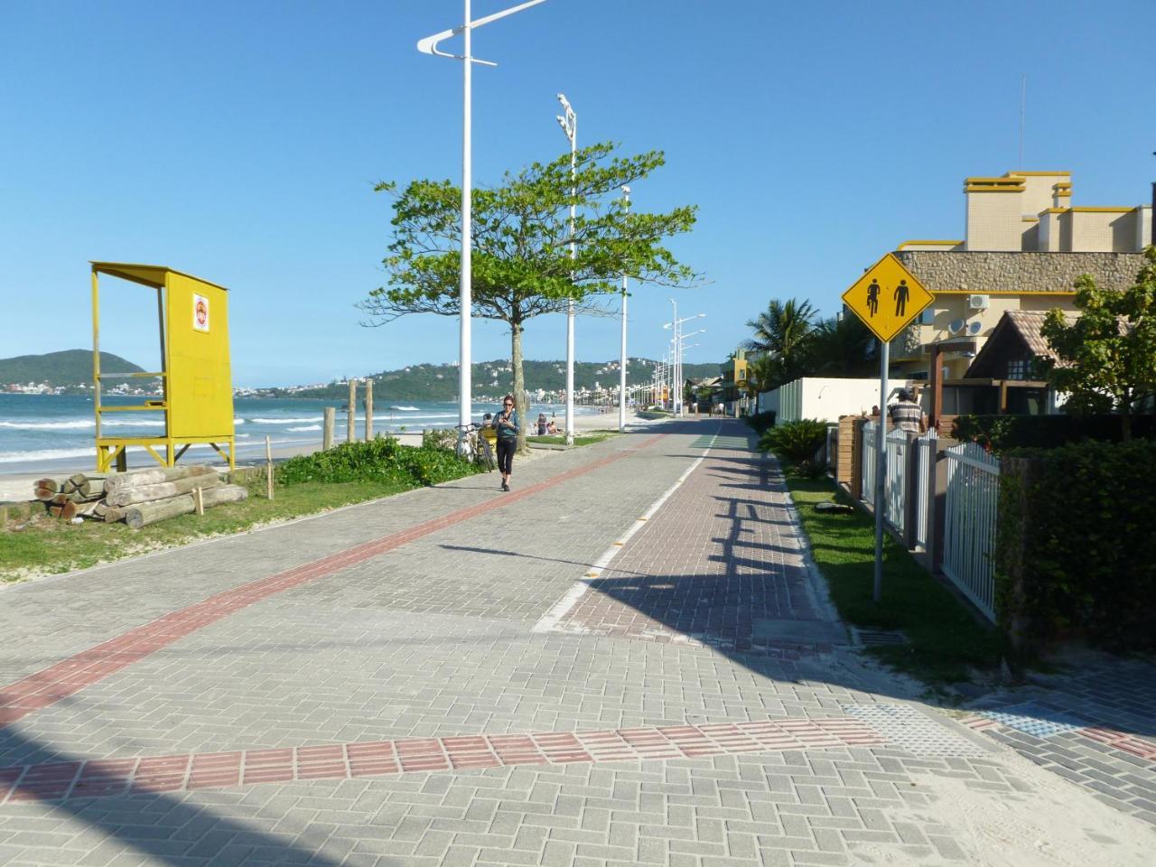 Apartamento 12 - Bombinhas - 200 Metros Da Praia Экстерьер фото